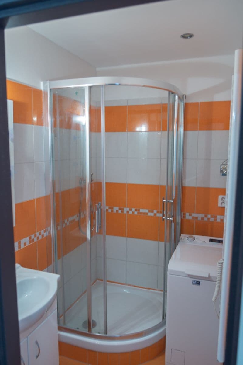 Prenájom bytu 2-izbový 48 m², Veslařská, Mělník, Středočeský kraj Prenájom bytu 2-izbový 48 m², Veslařská, Mělník, Středočeský kraj