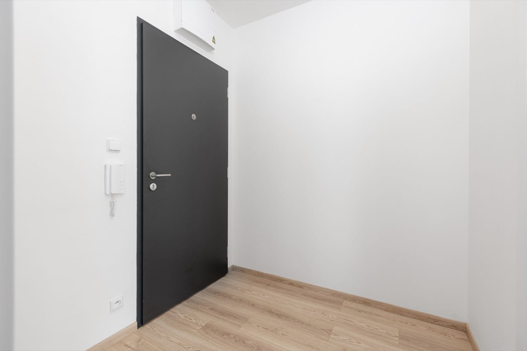 Prenájom bytu 1-izbový 45 m², Ondrákové, Praha, Praha Prenájom bytu 1-izbový 45 m², Ondrákové, Praha, Praha