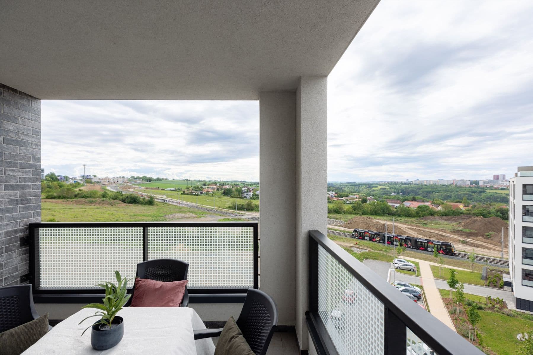 Prenájom bytu 1-izbový 45 m², Ondrákové, Praha, Praha Prenájom bytu 1-izbový 45 m², Ondrákové, Praha, Praha