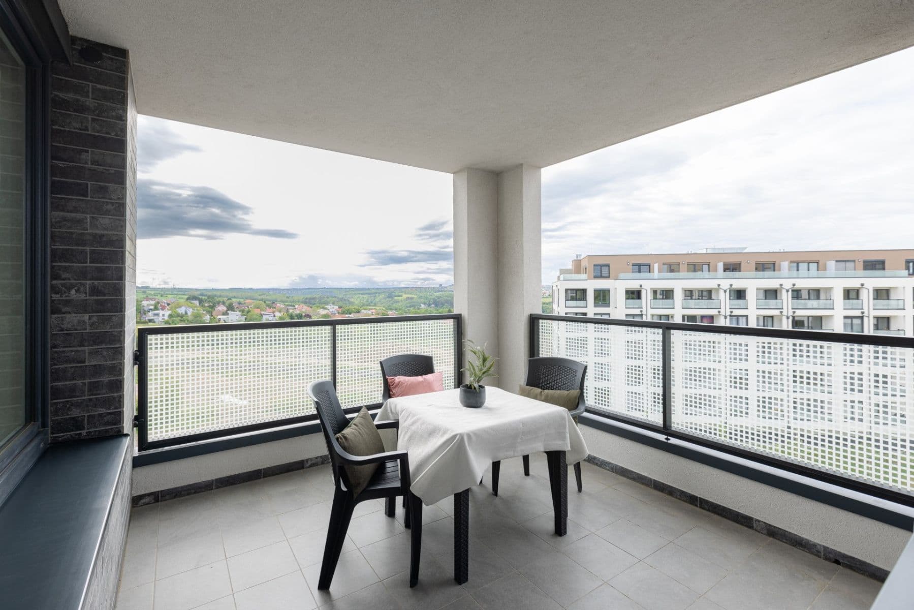 Prenájom bytu 1-izbový 45 m², Ondrákové, Praha, Praha Prenájom bytu 1-izbový 45 m², Ondrákové, Praha, Praha