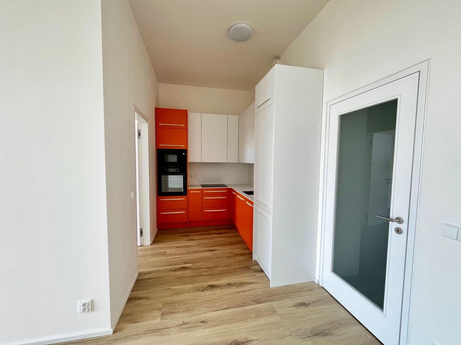 Prenájom bytu 2-izbový 67 m², Malešická, Praha, Praha Prenájom bytu 2-izbový 67 m², Malešická, Praha, Praha