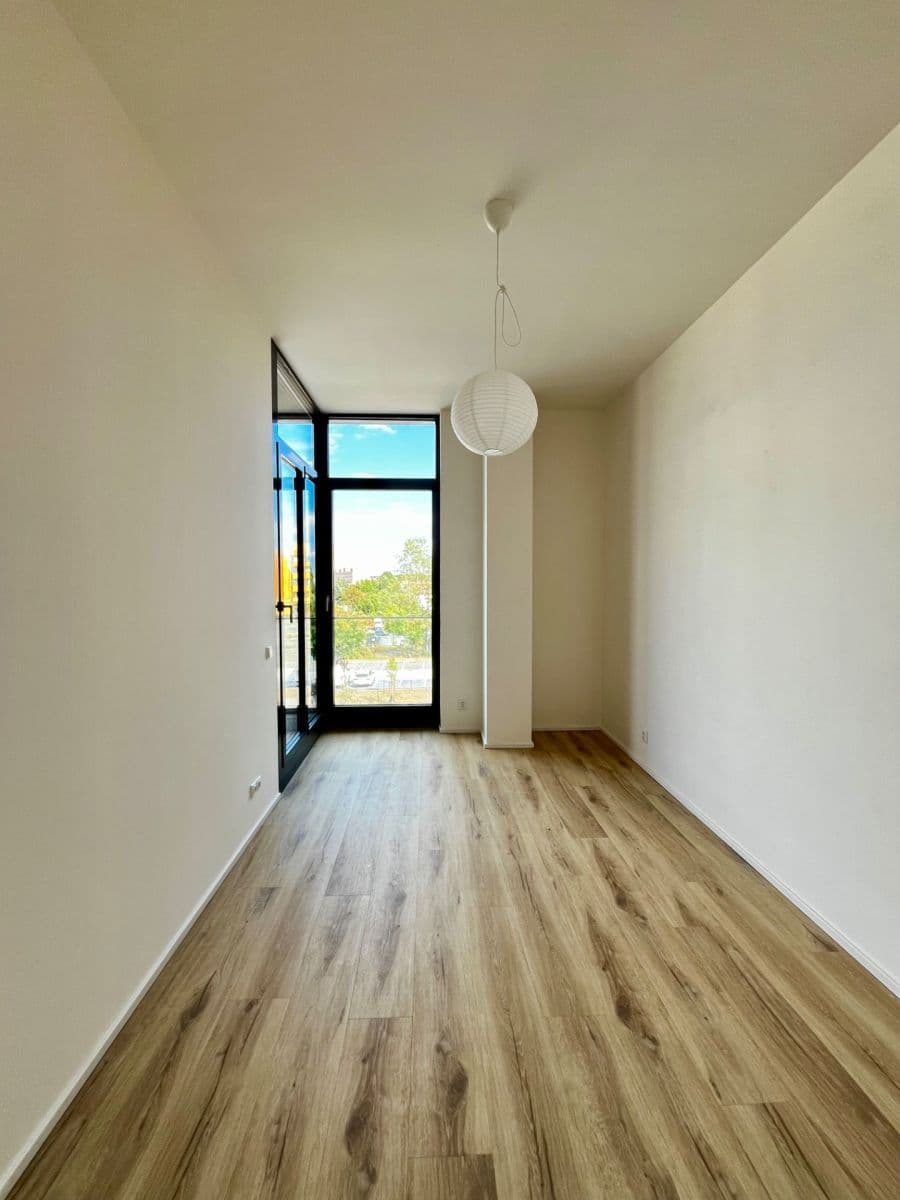 Prenájom bytu 2-izbový 67 m², Malešická, Praha, Praha Prenájom bytu 2-izbový 67 m², Malešická, Praha, Praha
