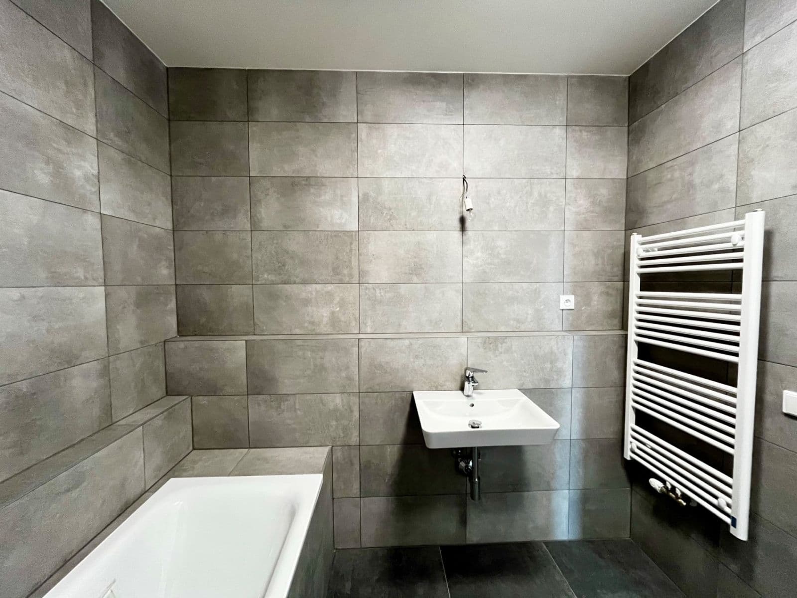 Prenájom bytu 2-izbový 67 m², Malešická, Praha, Praha Prenájom bytu 2-izbový 67 m², Malešická, Praha, Praha