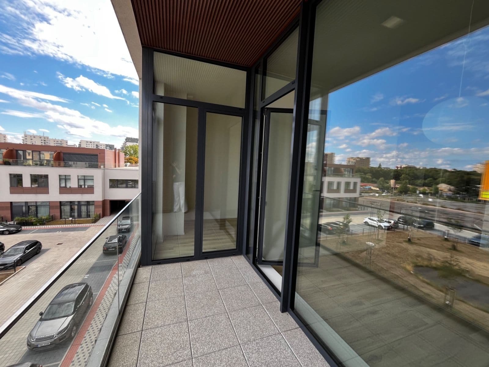 Prenájom bytu 2-izbový 67 m², Malešická, Praha, Praha Prenájom bytu 2-izbový 67 m², Malešická, Praha, Praha