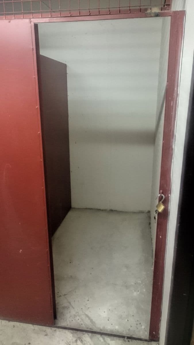 Prenájom nebytového priestoru 2 m², Roškotova, Praha, Praha Prenájom nebytového priestoru 2 m², Roškotova, Praha, Praha