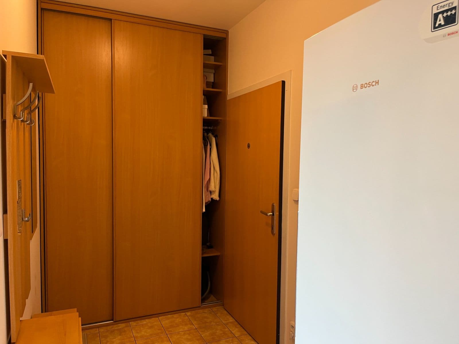 Prenájom bytu 1-izbový 41 m², U Jízdárny, Praha, Praha Prenájom bytu 1-izbový 41 m², U Jízdárny, Praha, Praha
