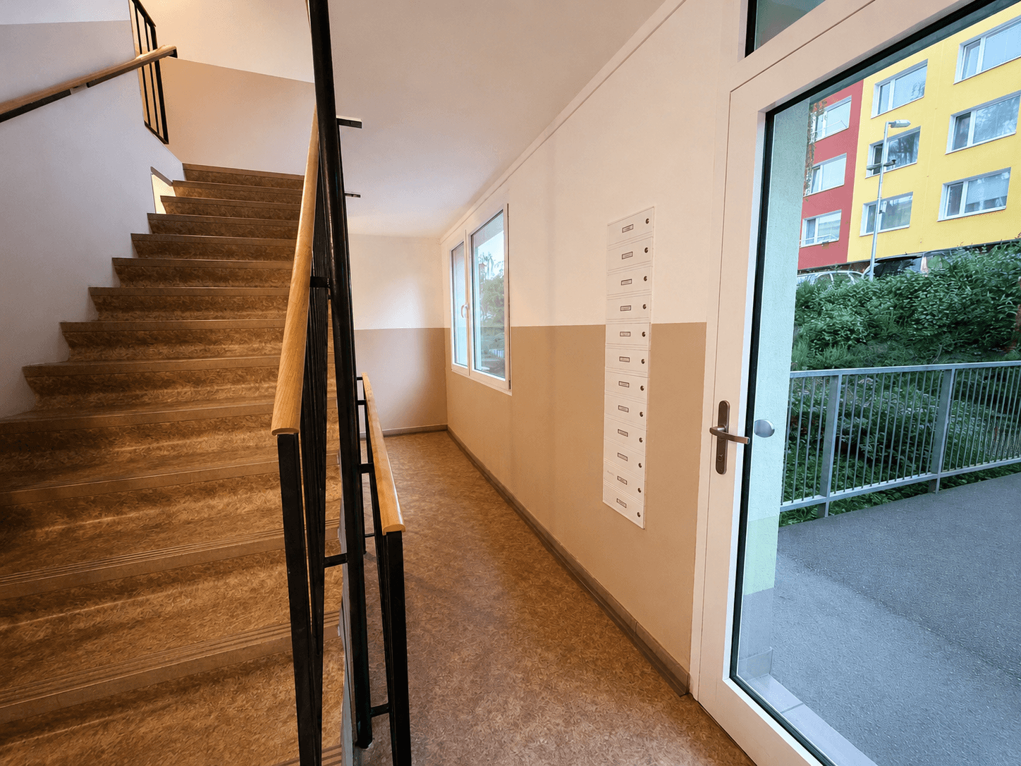Prenájom bytu 3-izbový 69 m², Nad Stadionem, Králův Dvůr, Středočeský kraj Prenájom bytu 3-izbový 69 m², Nad Stadionem, Králův Dvůr, Středočeský kraj