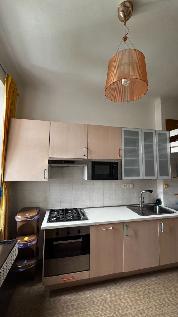 Prenájom bytu 2-izbový 39 m², Ondříčkova, Praha, Praha Prenájom bytu 2-izbový 39 m², Ondříčkova, Praha, Praha