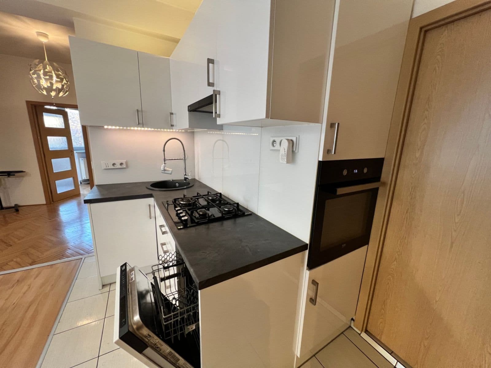 Prenájom bytu 2-izbový 45 m², Pivovarnická, Praha, Praha Prenájom bytu 2-izbový 45 m², Pivovarnická, Praha, Praha