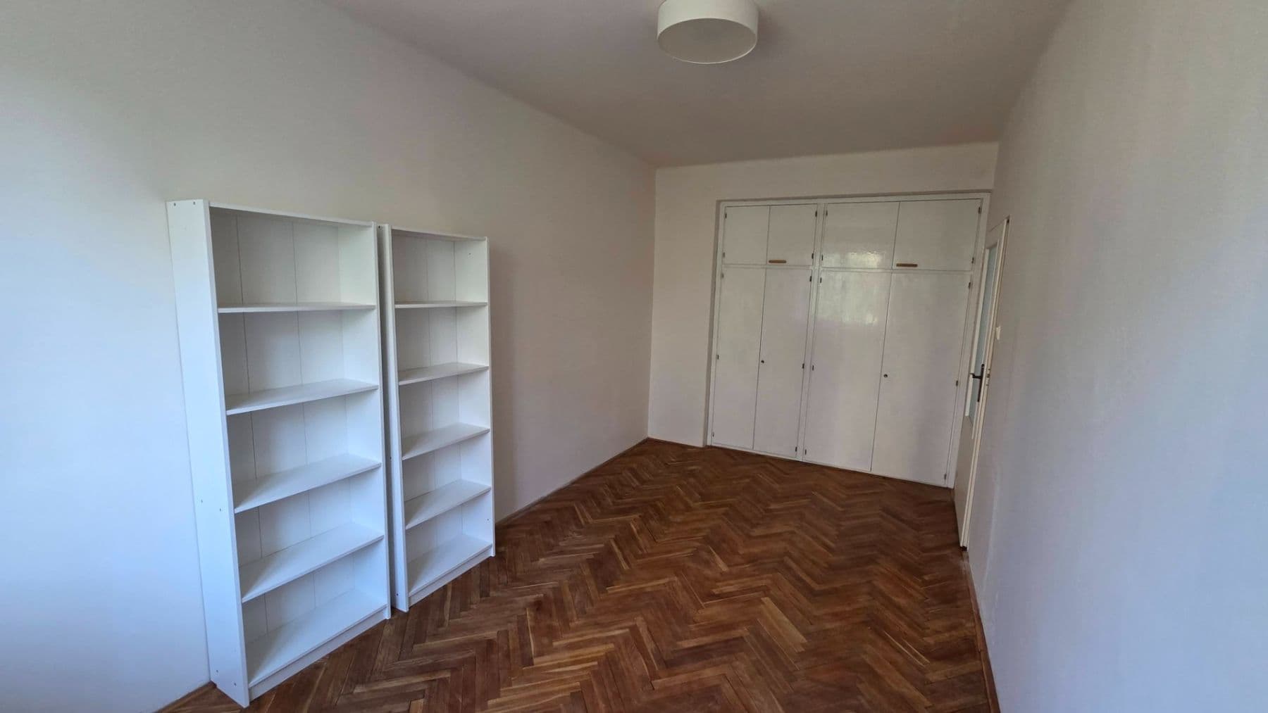 Prenájom bytu 3-izbový 72 m², Nad Krocínkou, Praha, Praha Prenájom bytu 3-izbový 72 m², Nad Krocínkou, Praha, Praha