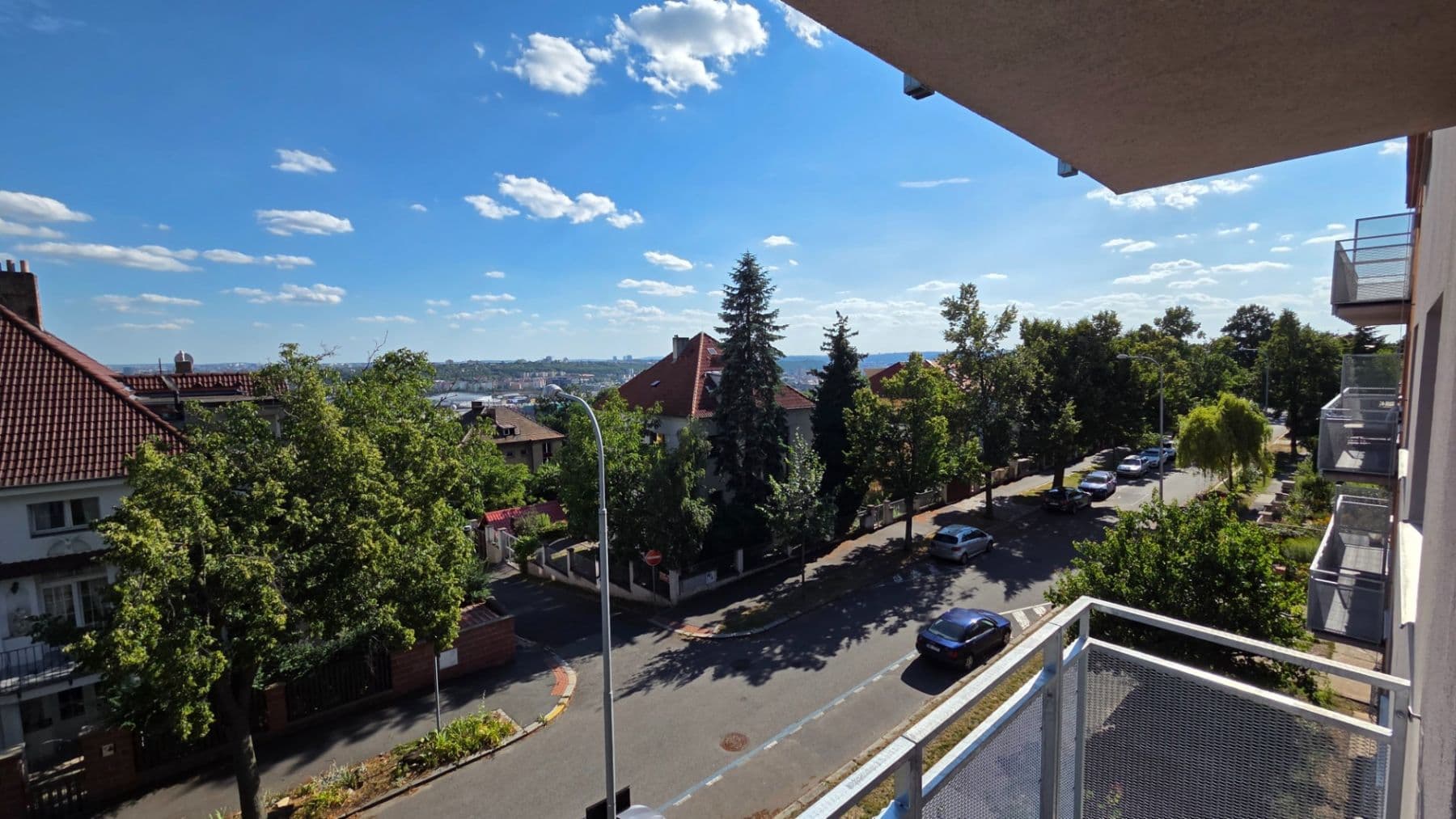 Prenájom bytu 3-izbový 72 m², Nad Krocínkou, Praha, Praha Prenájom bytu 3-izbový 72 m², Nad Krocínkou, Praha, Praha