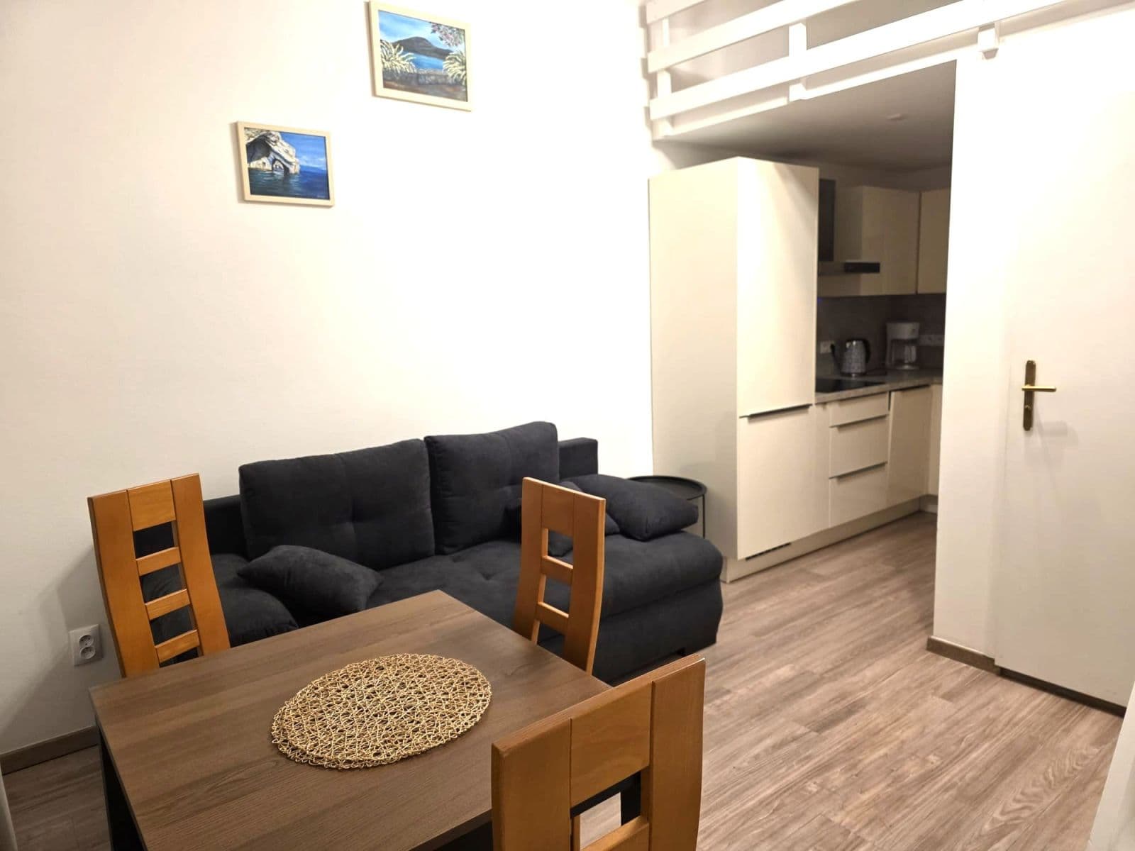 Prenájom bytu, U Nádražní lávky, Praha, Praha Prenájom bytu, U Nádražní lávky, Praha, Praha