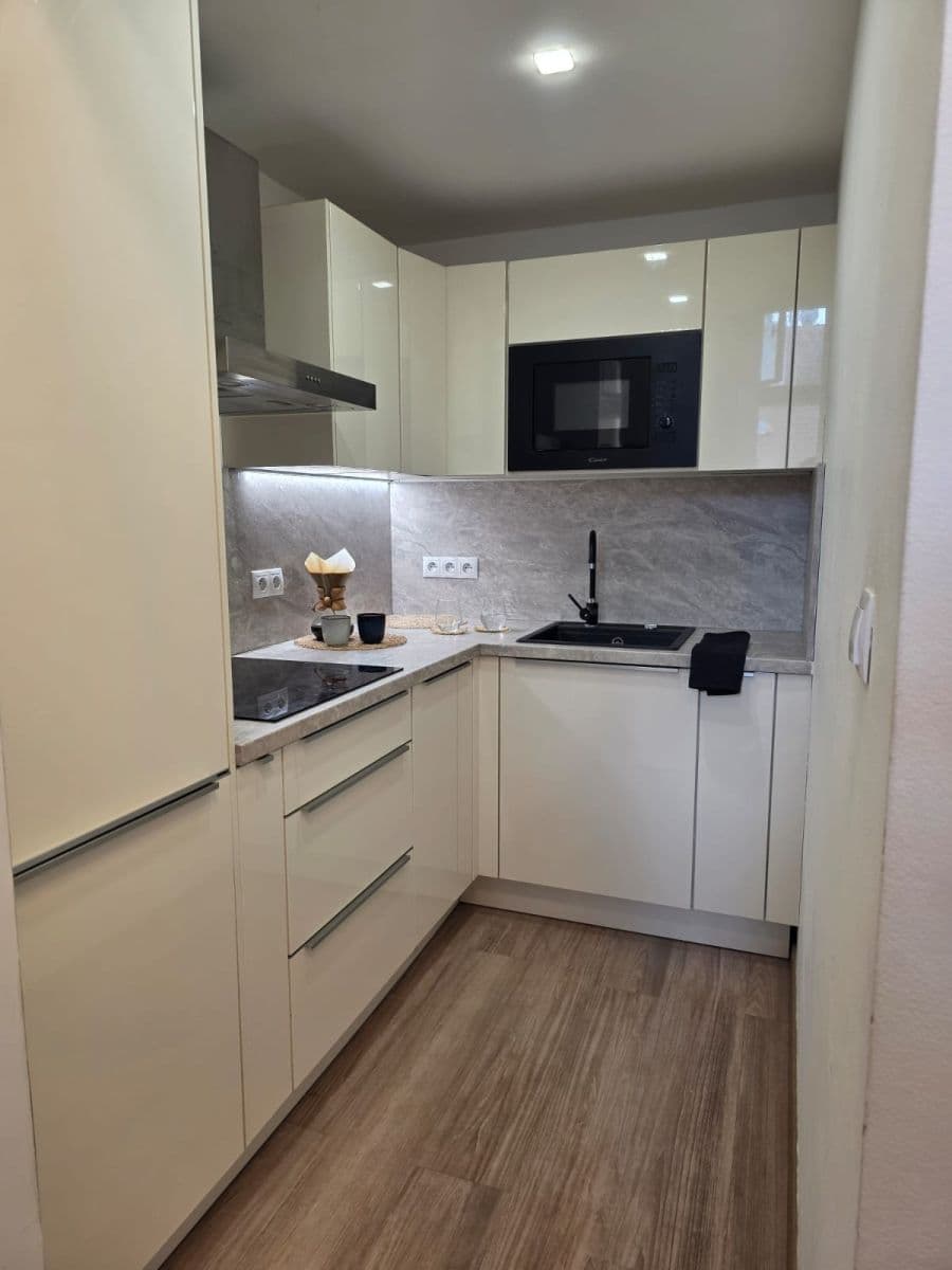 Prenájom bytu, U Nádražní lávky, Praha, Praha Prenájom bytu, U Nádražní lávky, Praha, Praha