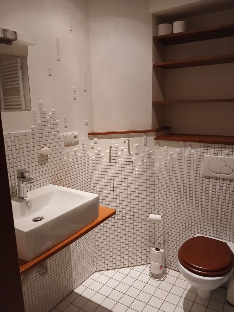 Prenájom bytu 45 m², U Studánky, Praha, Praha Prenájom bytu 45 m², U Studánky, Praha, Praha