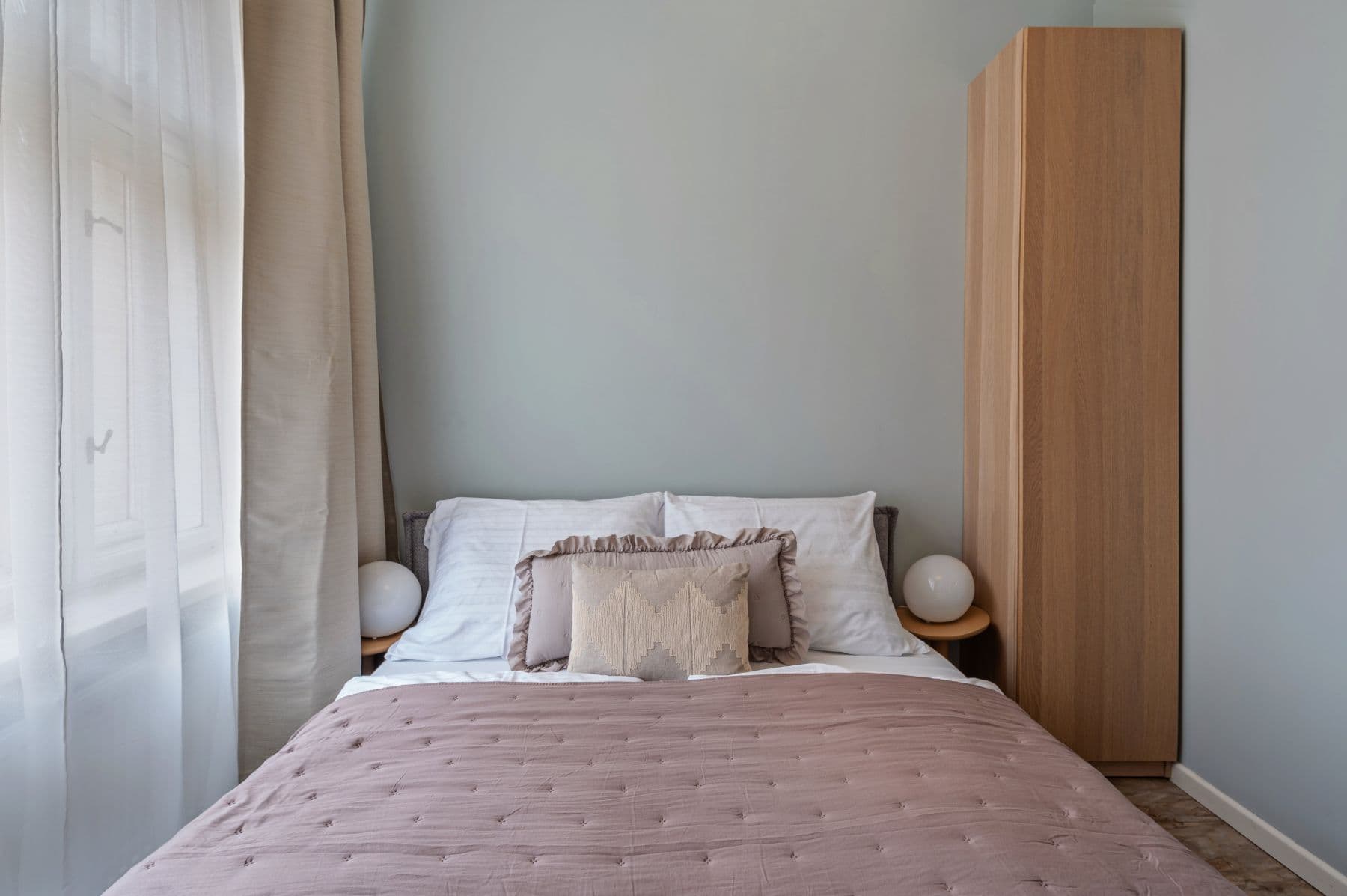 Prenájom bytu 75 m², Navrátilova, Praha, Praha Prenájom bytu 75 m², Navrátilova, Praha, Praha