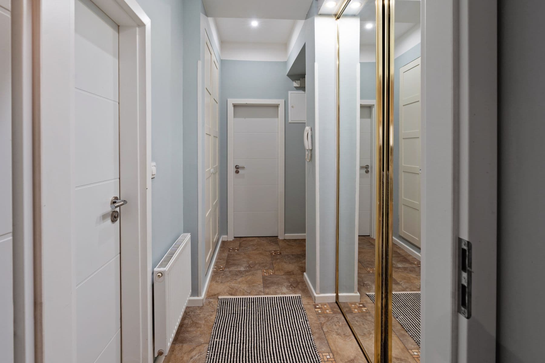 Prenájom bytu 75 m², Navrátilova, Praha, Praha Prenájom bytu 75 m², Navrátilova, Praha, Praha