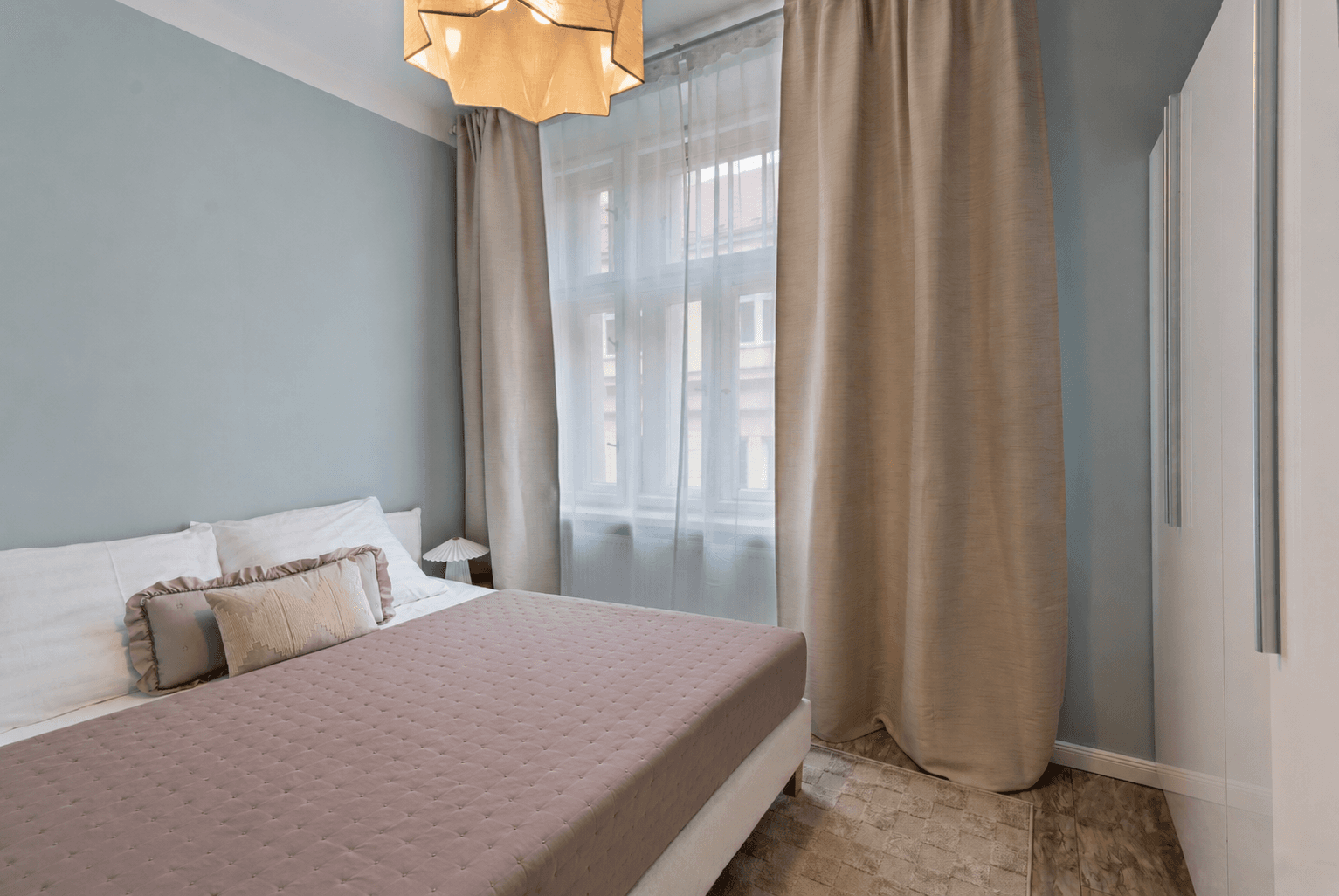 Prenájom bytu 75 m², Navrátilova, Praha, Praha Prenájom bytu 75 m², Navrátilova, Praha, Praha