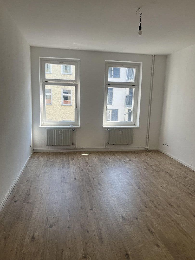 Prenájom bytu 3-izbový 90 m², Berlin, Berlín Prenájom bytu 3-izbový 90 m², Berlin, Berlín