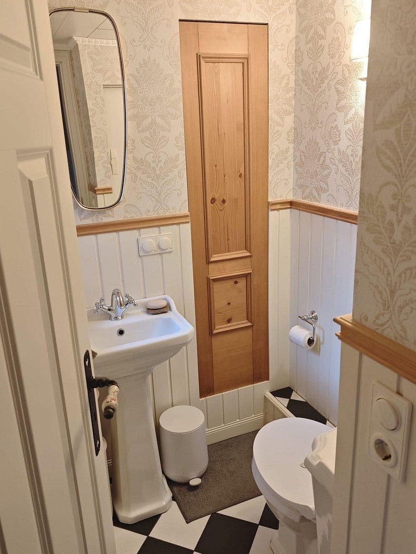 Predaj domu 120 m², pozemok 362 m², Mössingen, Bádensko-Wurttembersko Predaj domu 120 m², pozemok 362 m², Mössingen, Bádensko-Wurttembersko
