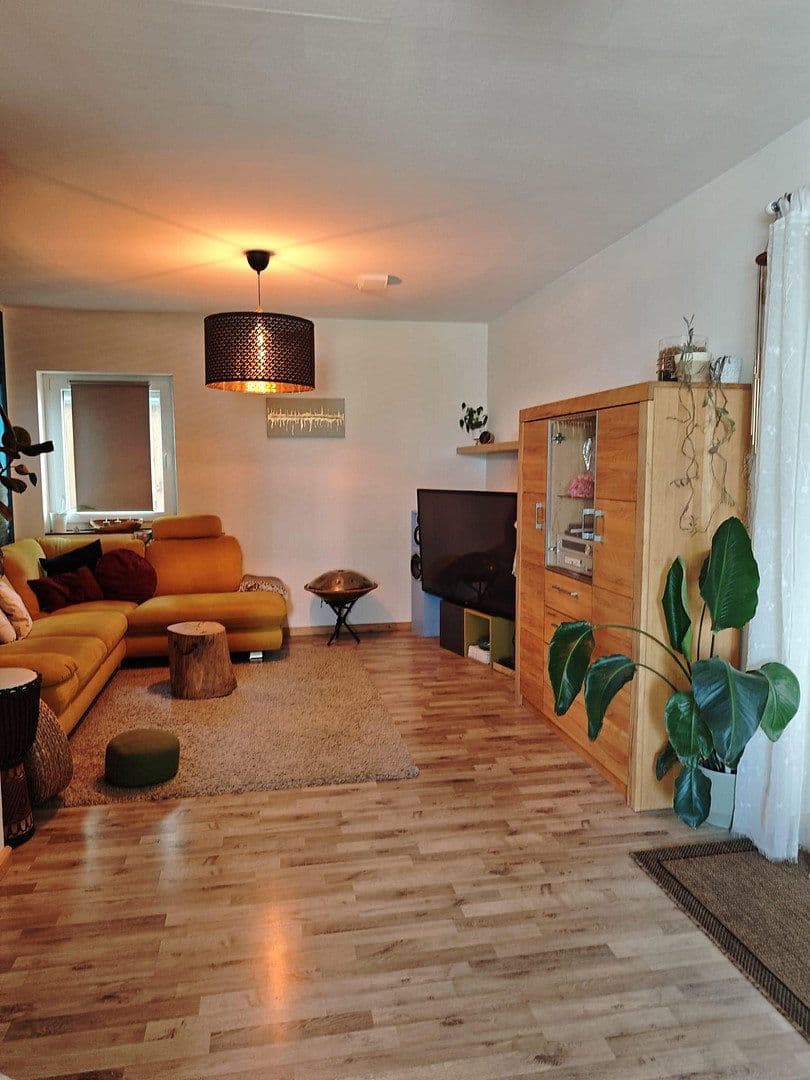 Predaj domu 120 m², pozemok 362 m², Mössingen, Bádensko-Wurttembersko Predaj domu 120 m², pozemok 362 m², Mössingen, Bádensko-Wurttembersko