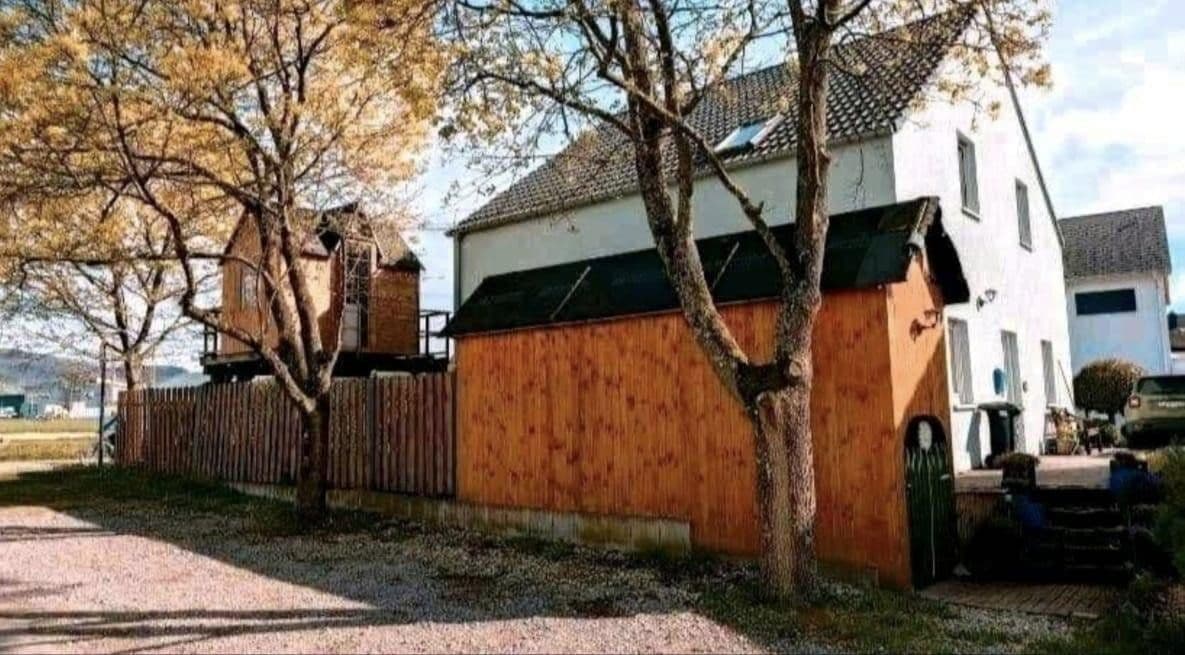 Predaj domu 120 m², pozemok 362 m², Mössingen, Bádensko-Wurttembersko Predaj domu 120 m², pozemok 362 m², Mössingen, Bádensko-Wurttembersko