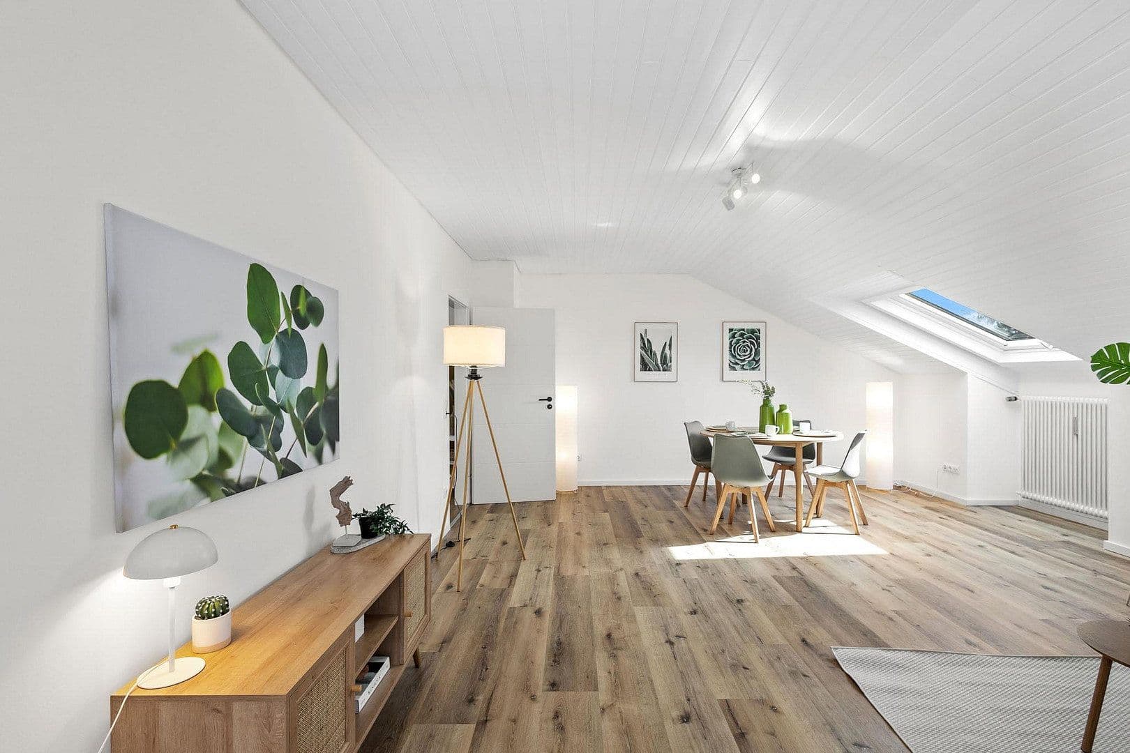 Predaj bytu 3-izbový 89 m², Neutraubling, Bavorsko Predaj bytu 3-izbový 89 m², Neutraubling, Bavorsko