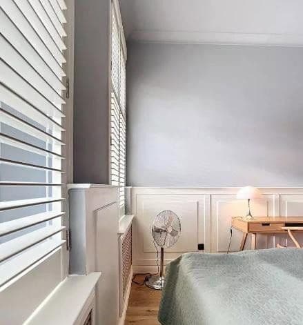 Prenájom bytu 2-izbový 62 m², Stralauer Allee 17, Friedrichshain, Berlin 10245, Berlin, Berlín Prenájom bytu 2-izbový 62 m², Stralauer Allee 17, Friedrichshain, Berlin 10245, Berlin, Berlín