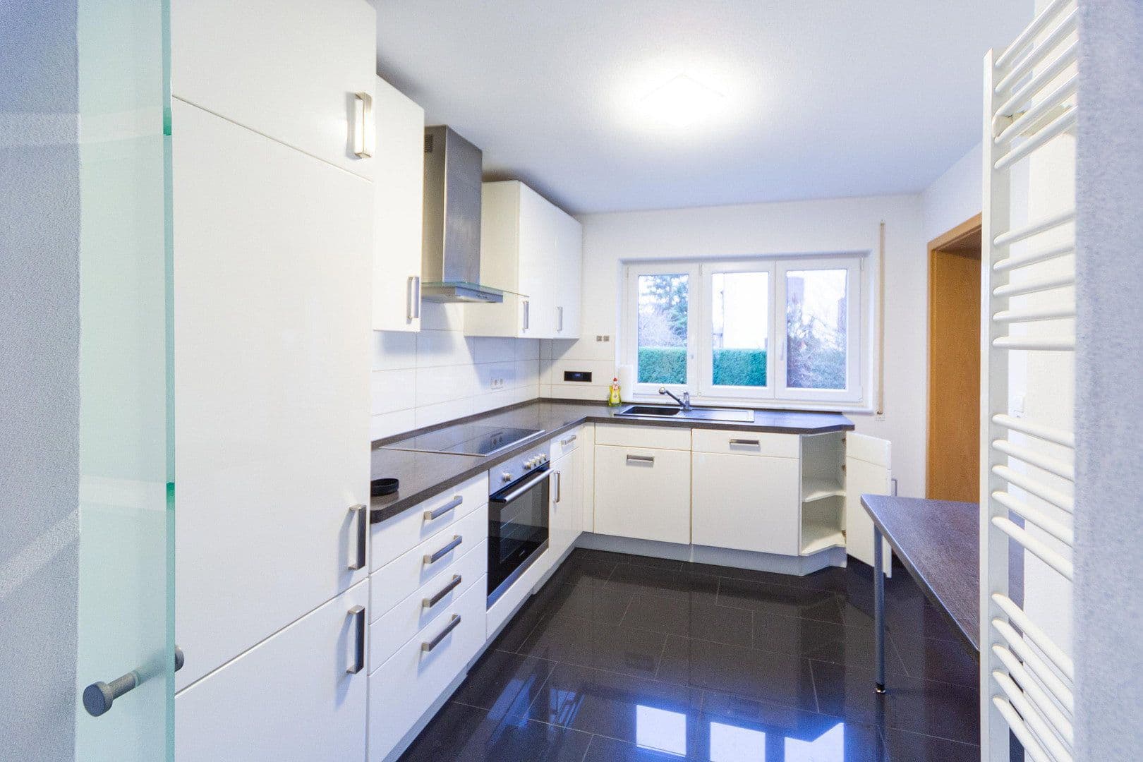 Prenájom bytu 3-izbový 74 m², Quellenstraße 23, Reutlingen, Bádensko-Wurttembersko Prenájom bytu 3-izbový 74 m², Quellenstraße 23, Reutlingen, Bádensko-Wurttembersko