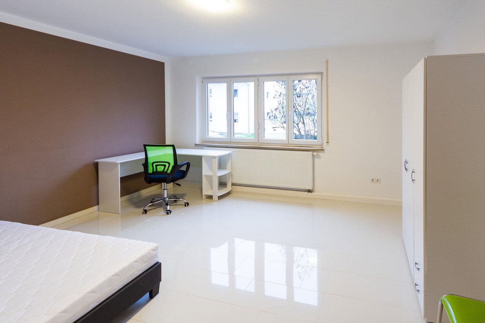 Prenájom bytu 3-izbový 74 m², Quellenstraße 23, Reutlingen, Bádensko-Wurttembersko Prenájom bytu 3-izbový 74 m², Quellenstraße 23, Reutlingen, Bádensko-Wurttembersko