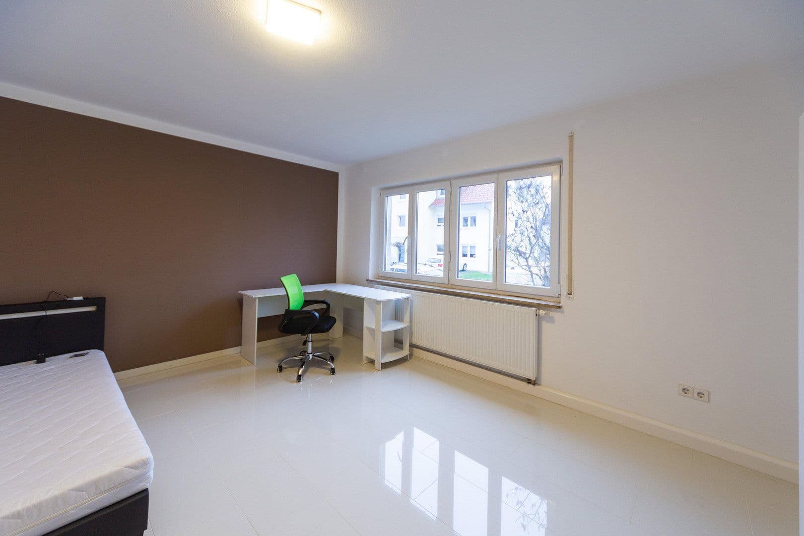 Prenájom bytu 3-izbový 74 m², Quellenstraße 23, Reutlingen, Bádensko-Wurttembersko Prenájom bytu 3-izbový 74 m², Quellenstraße 23, Reutlingen, Bádensko-Wurttembersko