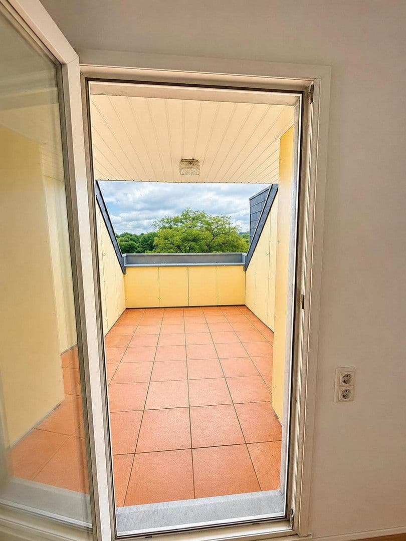 Prenájom bytu 2-izbový 78 m², Moltkestr. 1-5, Aachen, Severné Porýnie - Westfálsko Prenájom bytu 2-izbový 78 m², Moltkestr. 1-5, Aachen, Severné Porýnie - Westfálsko