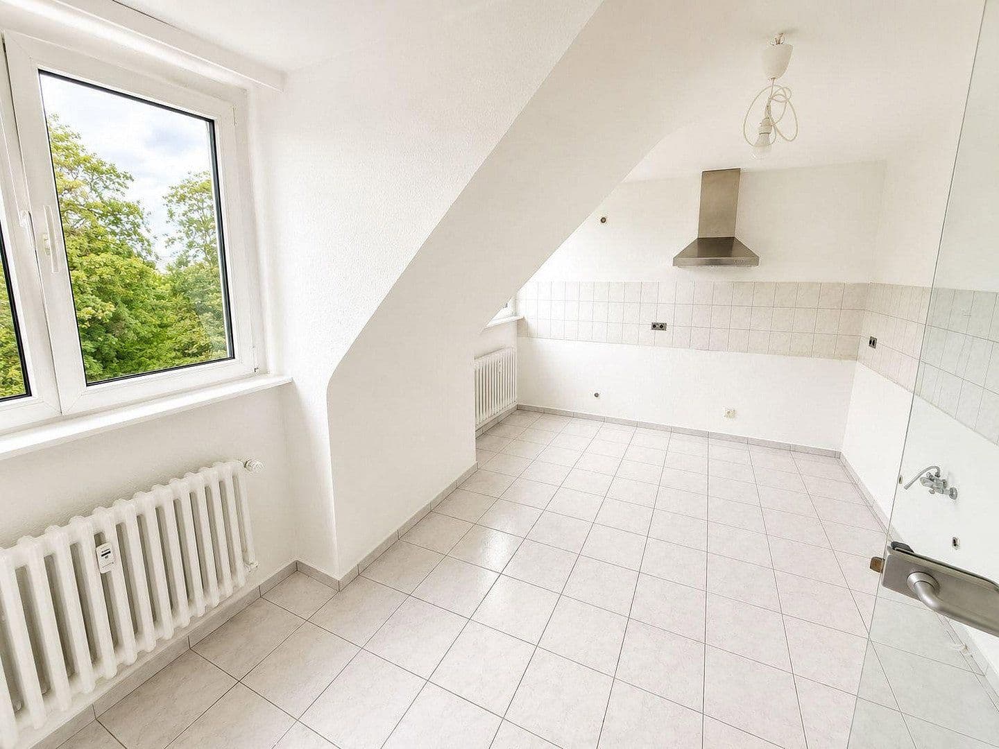 Prenájom bytu 2-izbový 78 m², Moltkestr. 1-5, Aachen, Severné Porýnie - Westfálsko Prenájom bytu 2-izbový 78 m², Moltkestr. 1-5, Aachen, Severné Porýnie - Westfálsko