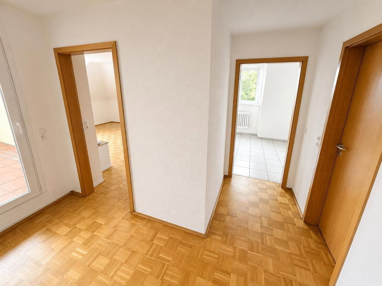 Prenájom bytu 2-izbový 78 m², Moltkestr. 1-5, Aachen, Severné Porýnie - Westfálsko Prenájom bytu 2-izbový 78 m², Moltkestr. 1-5, Aachen, Severné Porýnie - Westfálsko