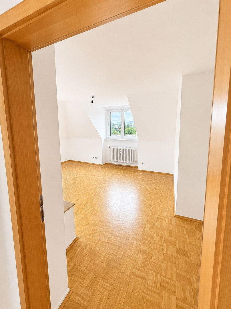 Prenájom bytu 2-izbový 78 m², Moltkestr. 1-5, Aachen, Severné Porýnie - Westfálsko Prenájom bytu 2-izbový 78 m², Moltkestr. 1-5, Aachen, Severné Porýnie - Westfálsko