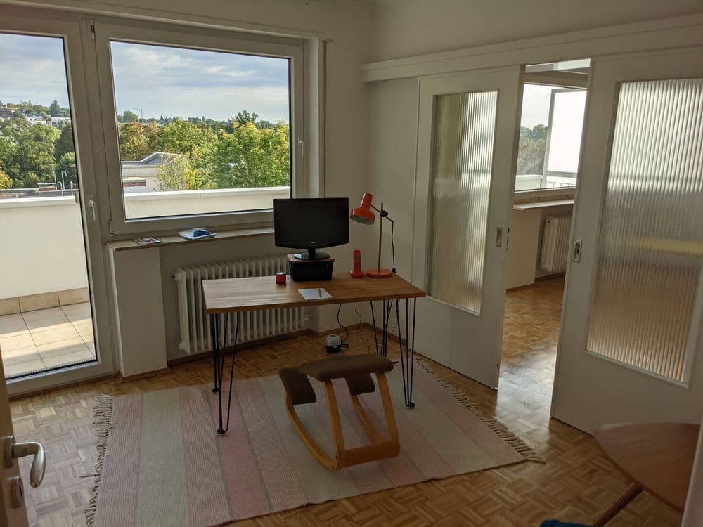 Prenájom bytu 4-izbový 90 m², Wiesbaden, Hesensko Prenájom bytu 4-izbový 90 m², Wiesbaden, Hesensko