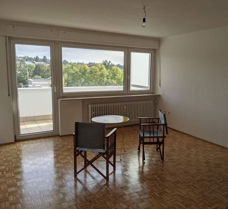Prenájom bytu 4-izbový 90 m², Wiesbaden, Hesensko Prenájom bytu 4-izbový 90 m², Wiesbaden, Hesensko