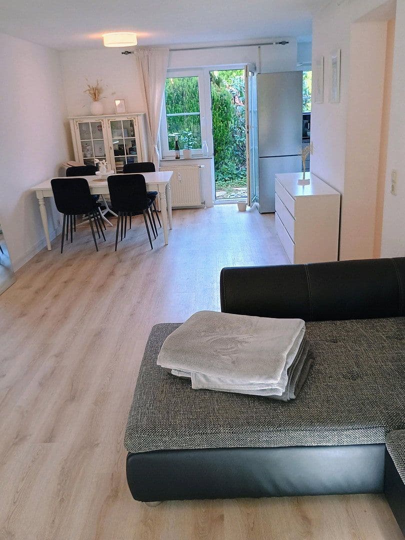 Prenájom bytu 3-izbový 79 m², Pommerstrasse 54, Kernen im Remstal, Bádensko-Wurttembersko Prenájom bytu 3-izbový 79 m², Pommerstrasse 54, Kernen im Remstal, Bádensko-Wurttembersko