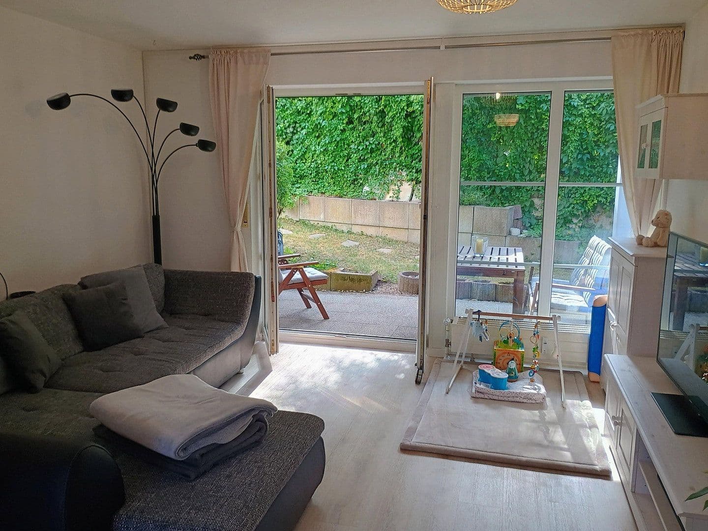 Prenájom bytu 3-izbový 79 m², Pommerstrasse 54, Kernen im Remstal, Bádensko-Wurttembersko Prenájom bytu 3-izbový 79 m², Pommerstrasse 54, Kernen im Remstal, Bádensko-Wurttembersko