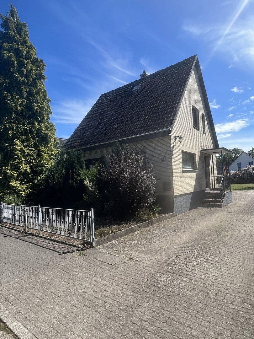 Predaj domu 87 m², pozemok 420 m², Norderstedt, Šlezvicko-Holštajnsko Predaj domu 87 m², pozemok 420 m², Norderstedt, Šlezvicko-Holštajnsko