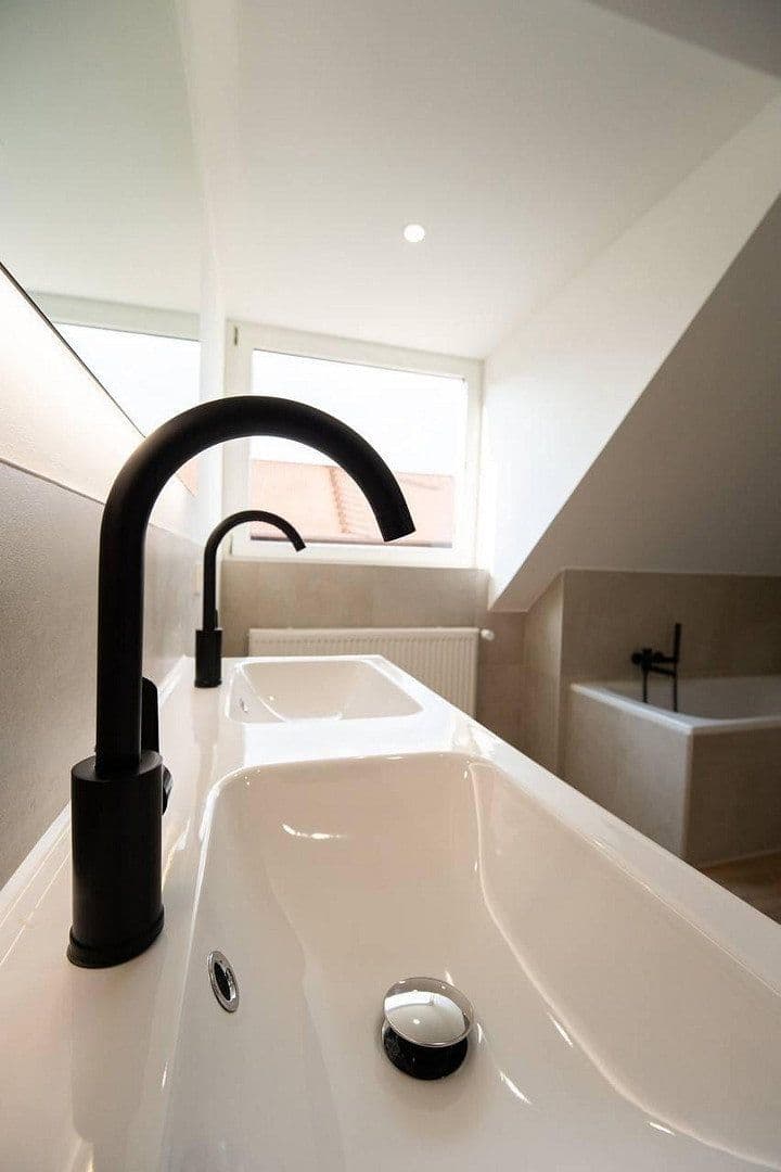 Predaj domu 275 m², pozemok 594 m², Steinwenden, Porýnie-Falcko Predaj domu 275 m², pozemok 594 m², Steinwenden, Porýnie-Falcko