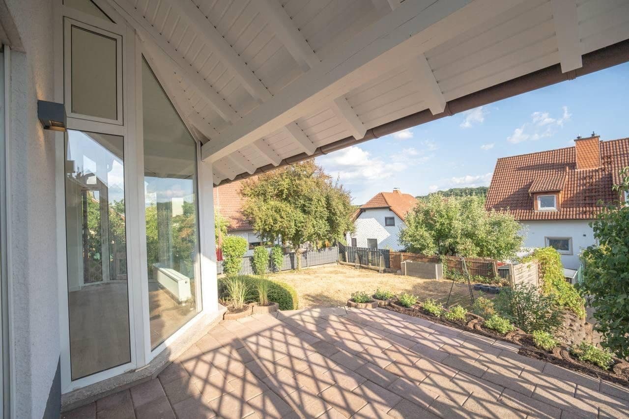 Predaj domu 275 m², pozemok 594 m², Steinwenden, Porýnie-Falcko Predaj domu 275 m², pozemok 594 m², Steinwenden, Porýnie-Falcko