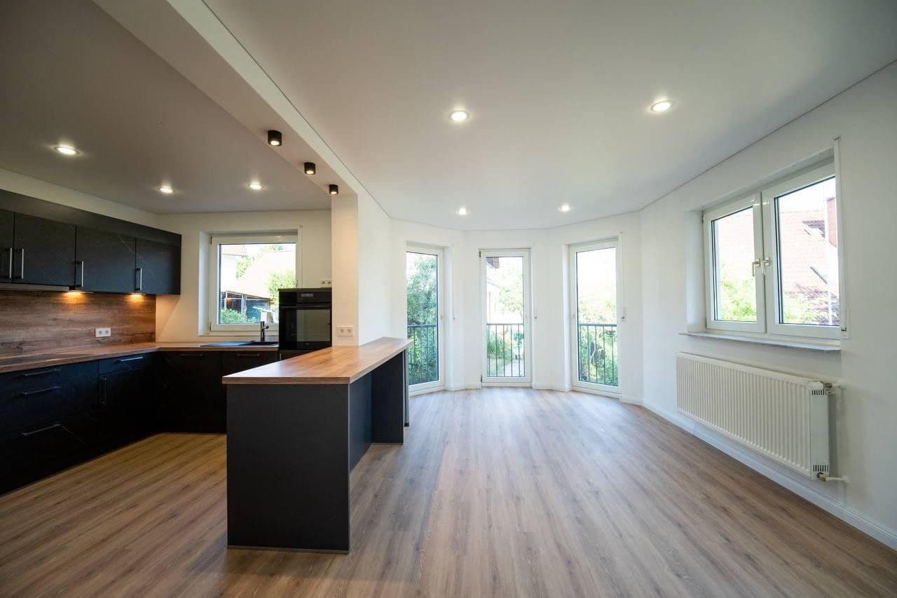 Predaj domu 275 m², pozemok 594 m², Steinwenden, Porýnie-Falcko Predaj domu 275 m², pozemok 594 m², Steinwenden, Porýnie-Falcko