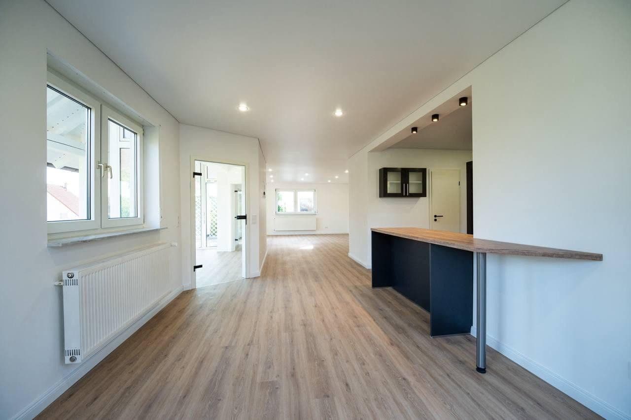 Predaj domu 275 m², pozemok 594 m², Steinwenden, Porýnie-Falcko Predaj domu 275 m², pozemok 594 m², Steinwenden, Porýnie-Falcko
