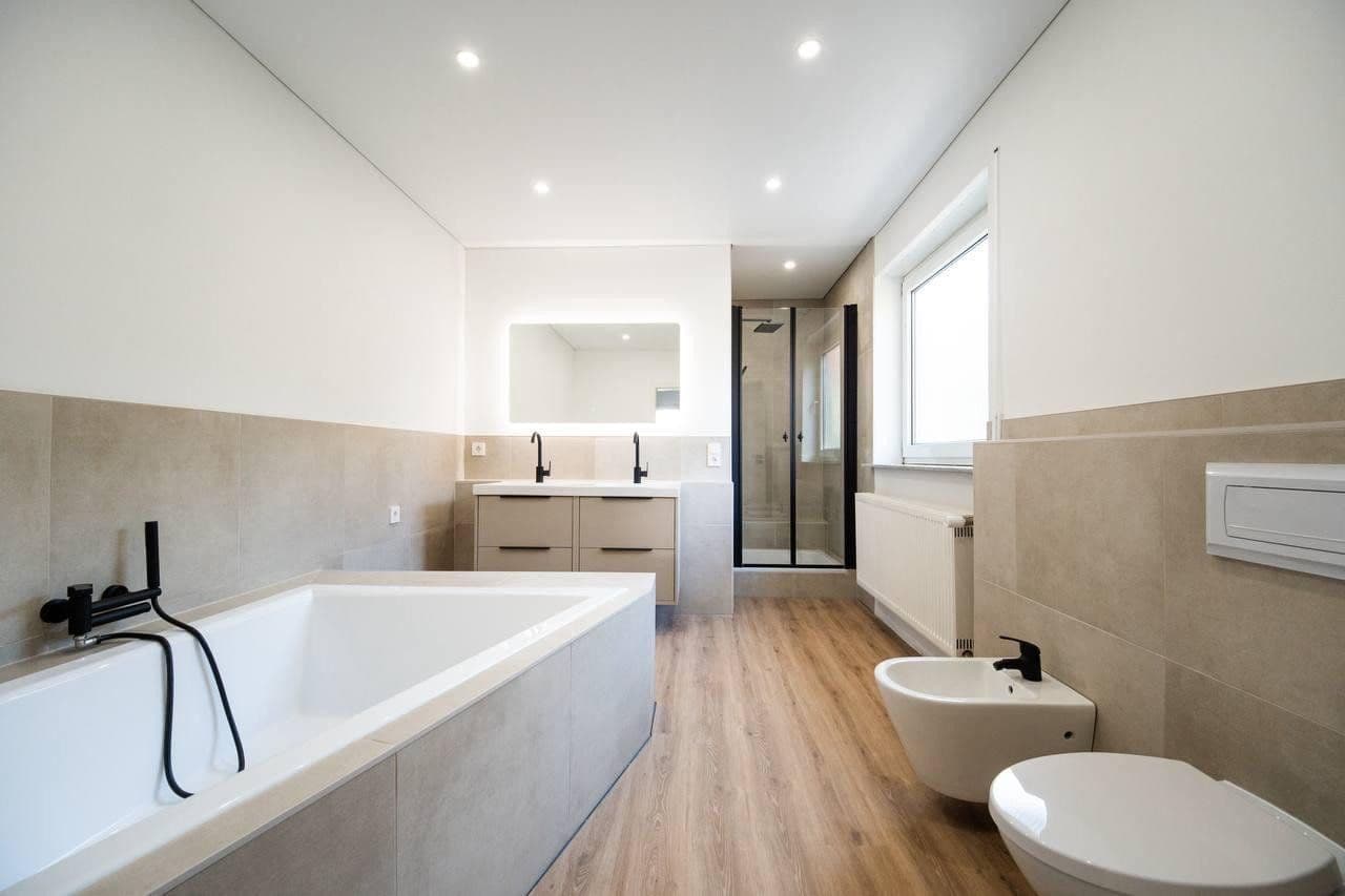 Predaj domu 275 m², pozemok 594 m², Steinwenden, Porýnie-Falcko Predaj domu 275 m², pozemok 594 m², Steinwenden, Porýnie-Falcko