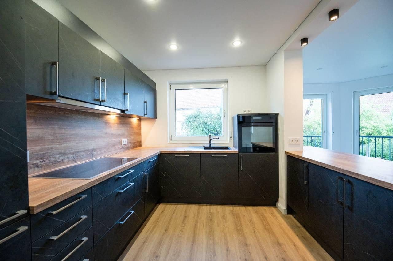 Predaj domu 275 m², pozemok 594 m², Steinwenden, Porýnie-Falcko Predaj domu 275 m², pozemok 594 m², Steinwenden, Porýnie-Falcko