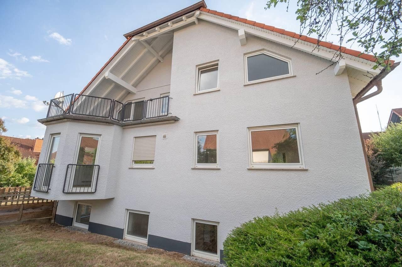 Predaj domu 275 m², pozemok 594 m², Steinwenden, Porýnie-Falcko Predaj domu 275 m², pozemok 594 m², Steinwenden, Porýnie-Falcko