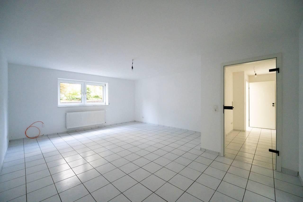 Predaj domu 275 m², pozemok 594 m², Steinwenden, Porýnie-Falcko Predaj domu 275 m², pozemok 594 m², Steinwenden, Porýnie-Falcko