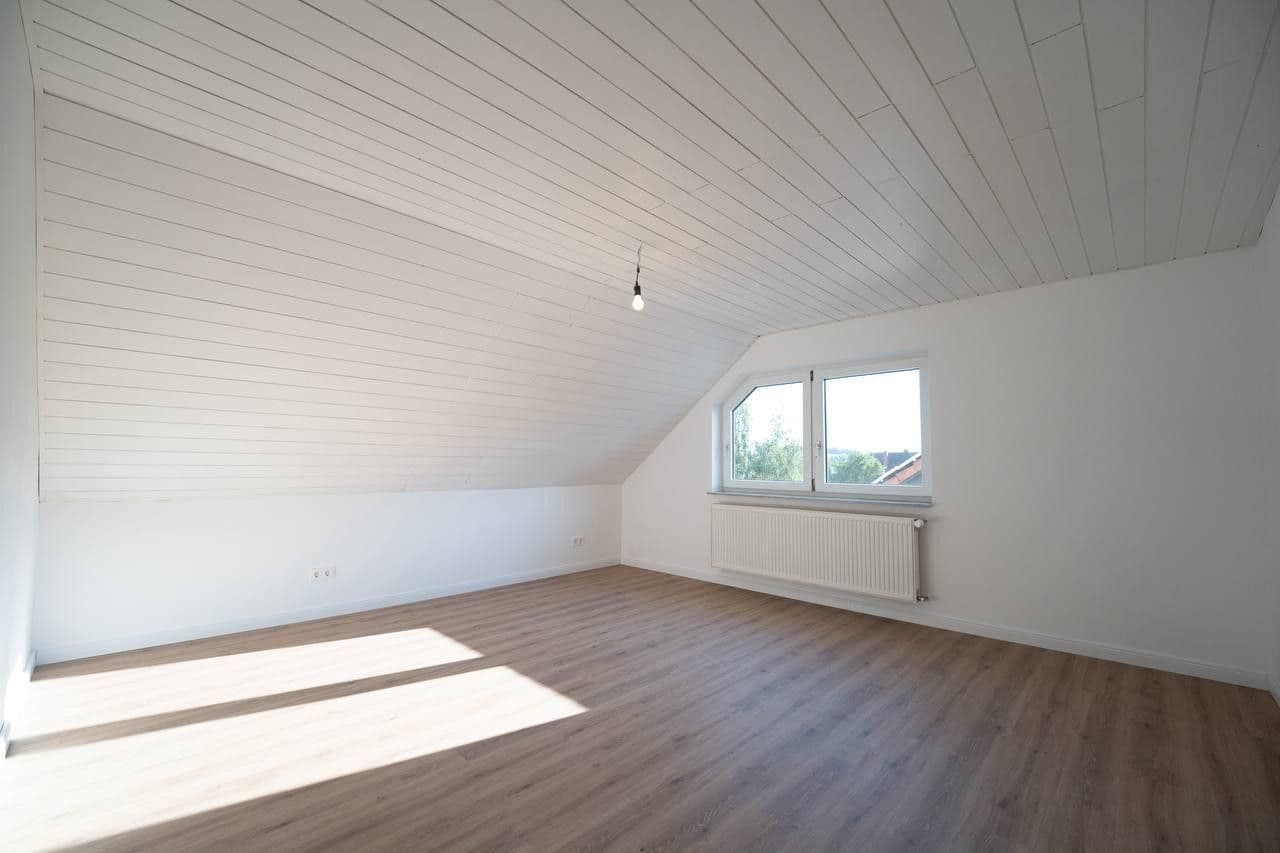 Predaj domu 275 m², pozemok 594 m², Steinwenden, Porýnie-Falcko Predaj domu 275 m², pozemok 594 m², Steinwenden, Porýnie-Falcko