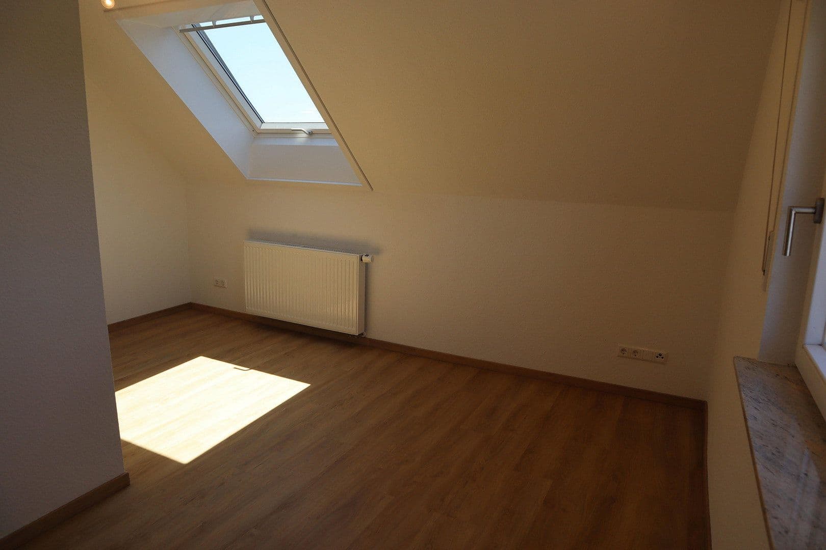 Prenájom domu 125 m², pozemok 311 m², Gerstetten, Bádensko-Wurttembersko Prenájom domu 125 m², pozemok 311 m², Gerstetten, Bádensko-Wurttembersko
