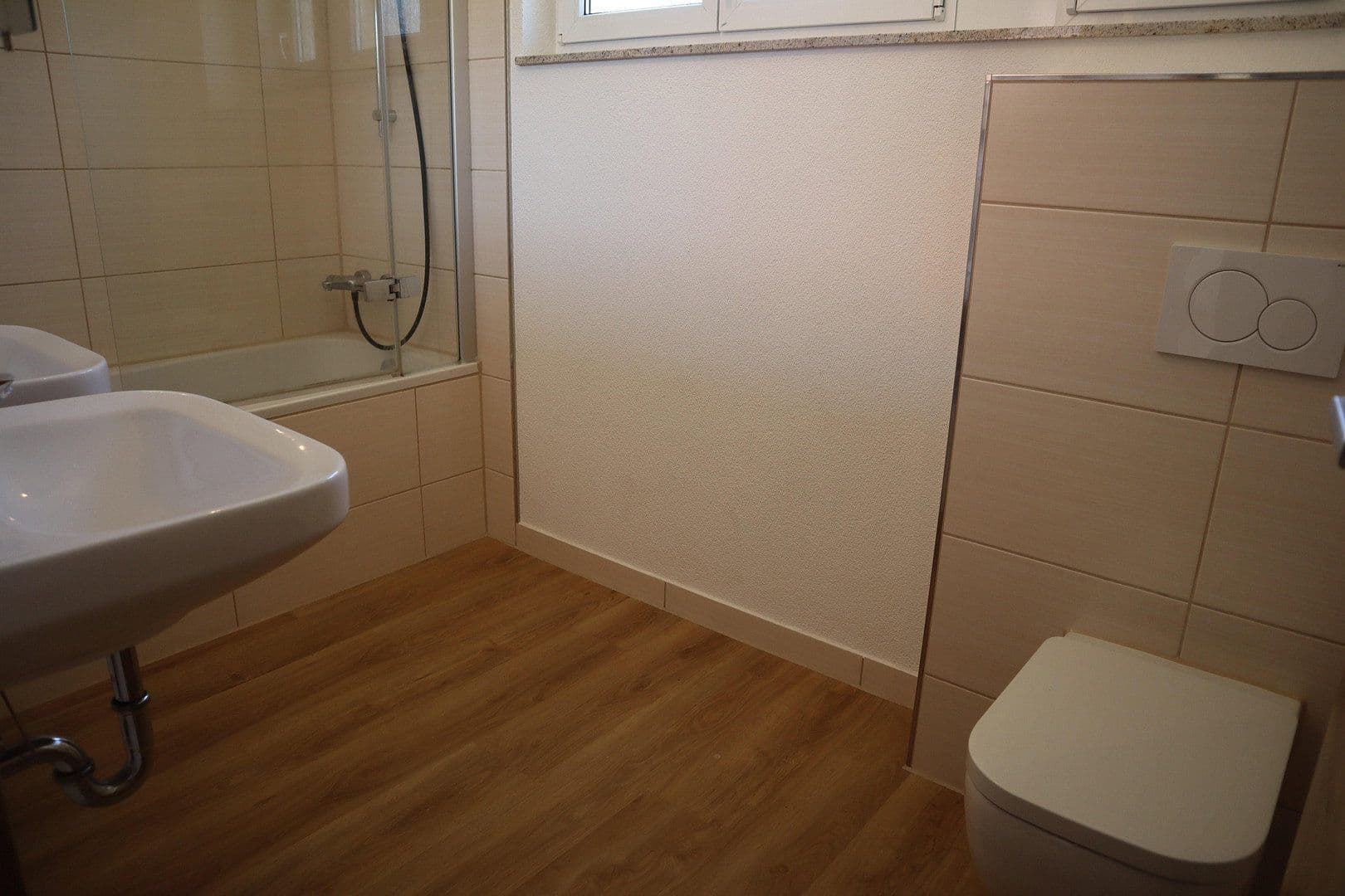 Prenájom domu 125 m², pozemok 311 m², Gerstetten, Bádensko-Wurttembersko Prenájom domu 125 m², pozemok 311 m², Gerstetten, Bádensko-Wurttembersko